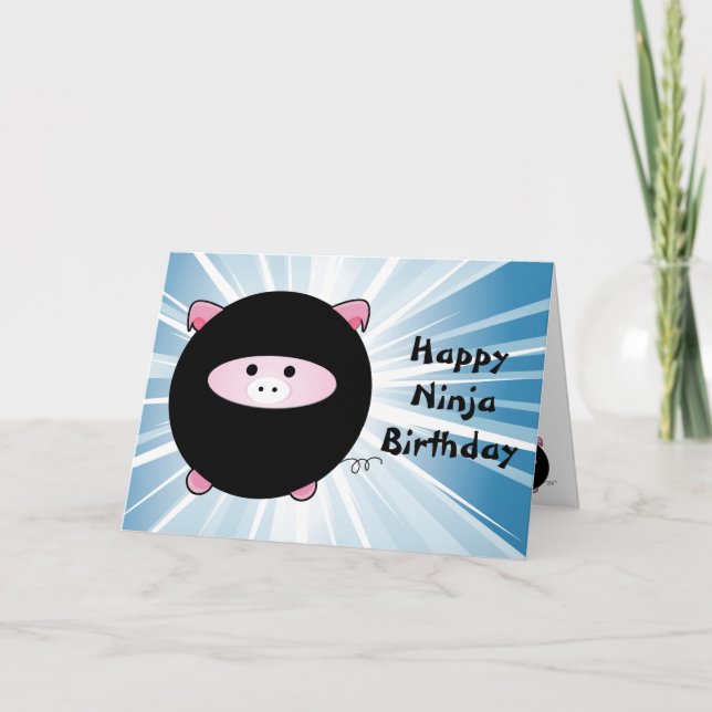 Tarjeta Porcino Ninja sobre azul feliz cumpleaños (Anverso)