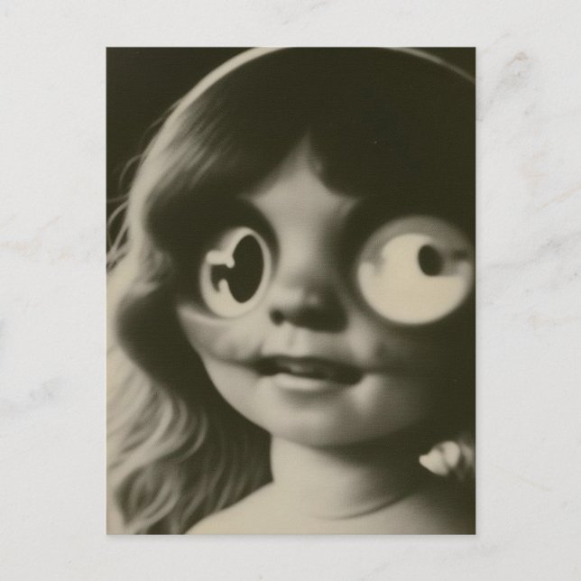Tarjeta postal Bizarre Doll Head Halloween (Anverso)