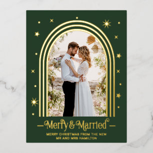 Tarjeta postal de anuncio de boda casados y alegre