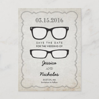 Tarjeta Postal de Anuncio de Compromiso con Gafas