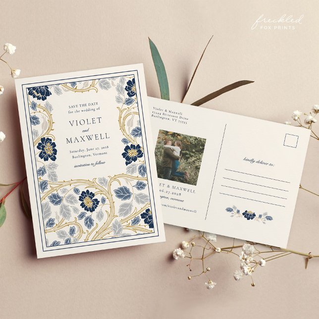 Tarjeta postal de anuncio de fecha de boda floral  (Navy Blue Floral Art Nouveau Save the Date Postcard)