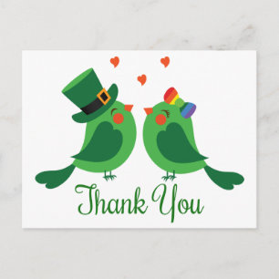 Tarjeta postal de boda de pájaros de amor verdes y