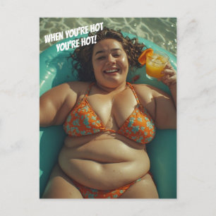 TARJETA POSTAL DE CHICA BONITA GORDA BIKINI BEBIDA