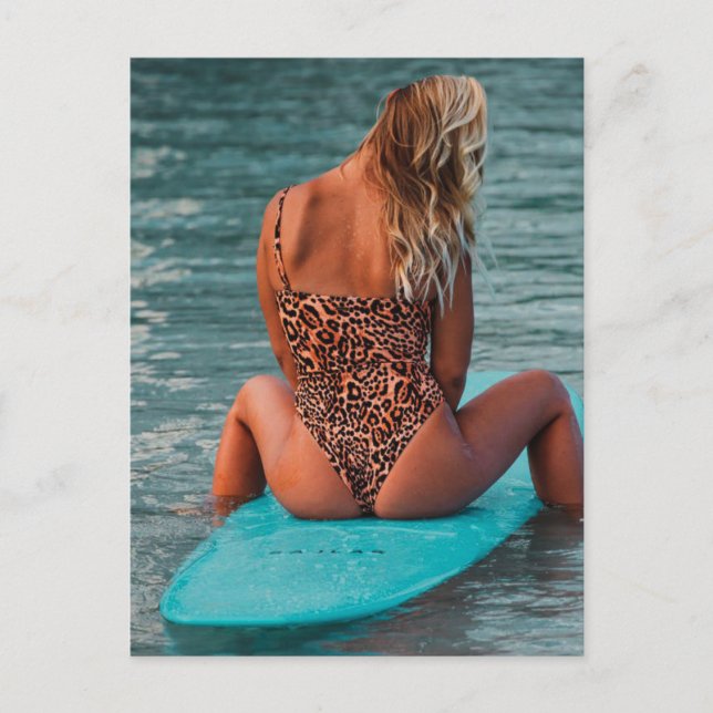 Tarjeta postal de chica surfista (Anverso)