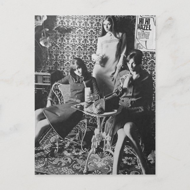 TARJETA POSTAL DE chicas de Milkshake de 60 (Anverso)