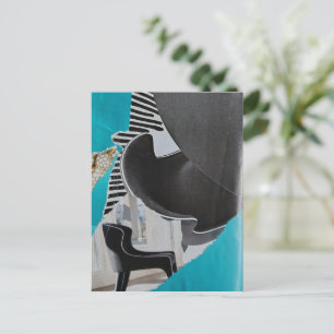 Tarjeta postal de collage de piano y silla azul bl