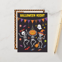 Tarjeta postal de esqueletos bailando en la noche