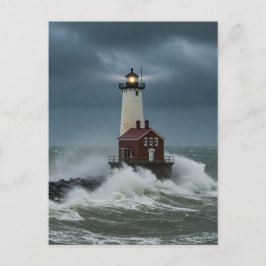 Tarjeta postal de faro tormenta océano