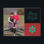 Tarjeta postal de fotos navideñas y brillantes<br><div class="desc">Esta tarjeta de vacaciones puede ser totalmente personalizada por usted y debería cubrir todas las celebraciones de feriado por ahí, excepto tal vez Festivus. Simplemente cambia la foto de la plantilla a la suya y personalizar el mensaje de vacaciones en la parte posterior para hacerlo propio. Si necesitas ayuda, solo...</div>