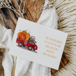 Tarjeta postal de gato de Halloween entregando cal