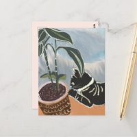 Tarjeta postal de gato mirando plantas de interior