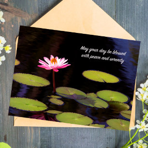 Tarjeta postal de loto rosa con paz y serenidad