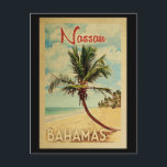 Tarjeta postal de Nassau Palma Vintage Viajes Baha<br><div class="desc">Una impresión artística de Nassau Bahamas de mediados de siglo modernista retro única en estilo de cartel de viaje vintage. Cuenta con una palma curvada en una playa de arena con océano bajo un cielo azul nublado.</div>