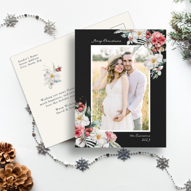 Tarjeta Postal de Navidad con Foto Elegante y Negr (Black Merry Christmas Holiday Postcard Simple Elegant Watercolor Botanical Floral Berries)