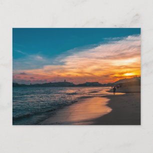 Tarjeta postal de puesta de sol en una hermosa isl