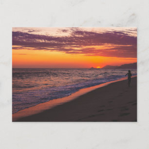 Tarjeta postal de puesta de sol en una hermosa isl
