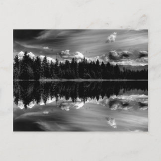 Tarjeta postal de reflexión en blanco y negro