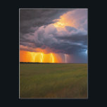 Tarjeta postal de relámpago de tormenta<br><div class="desc">Me encanta el arte de las tormentas. Lo disfruto sin importar si es real,  una representación artística,  o generada por computadora (como esta imagen) o con computadora. Esta es una imagen colorida de una nube monstruosa con múltiples relámpagos.</div>