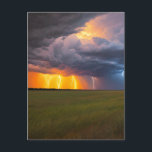 Tarjeta postal de relámpago de tormenta<br><div class="desc">Me encanta el arte de las tormentas. Lo disfruto sin importar si es real,  una representación artística,  o generada por computadora (como esta imagen) o con computadora. Esta es una imagen colorida de una nube monstruosa con múltiples relámpagos.</div>