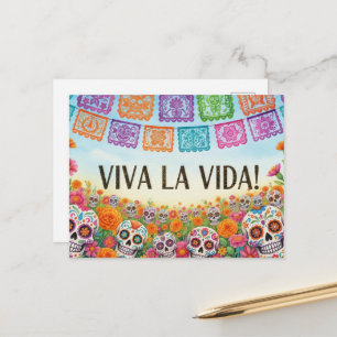 Tarjeta postal del Día de Muertos con cráneo de az