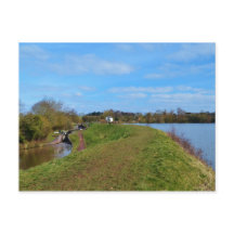 Tarjeta postal del embalse y canal