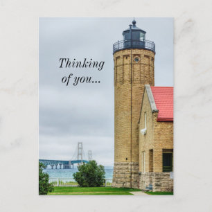 Tarjeta postal del puente de Mackinac y faro