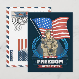 Tarjeta postal del soldado patriótico sosteniendo 