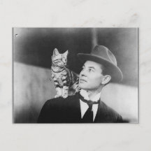 Tarjeta postal en blanco y negro de hombre y gato