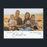 Tarjeta postal familiar de Navidad Modern Romántic<br><div class="desc">Feliz Navidad. Celebre la temporada con esta tarjeta postal de foto familiar. Es totalmente personalizable y se puede personalizar con sus propios mensajes de felicitación. Por favor, agregue su dirección de devolución para facilitar el envío. Es simple, fácil, pero moderno minimalista y festivo. Esta es la tarjeta postal perfecta para...</div>