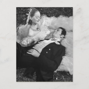 Tarjeta postal francesa de pareja romántica