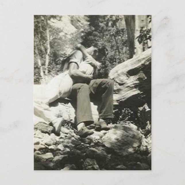 Tarjeta postal para besarse en el bosque (Anverso)