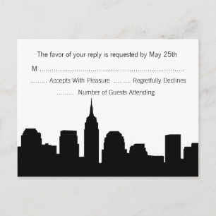 Tarjeta postal RSVP de NYC Skyline - Negro