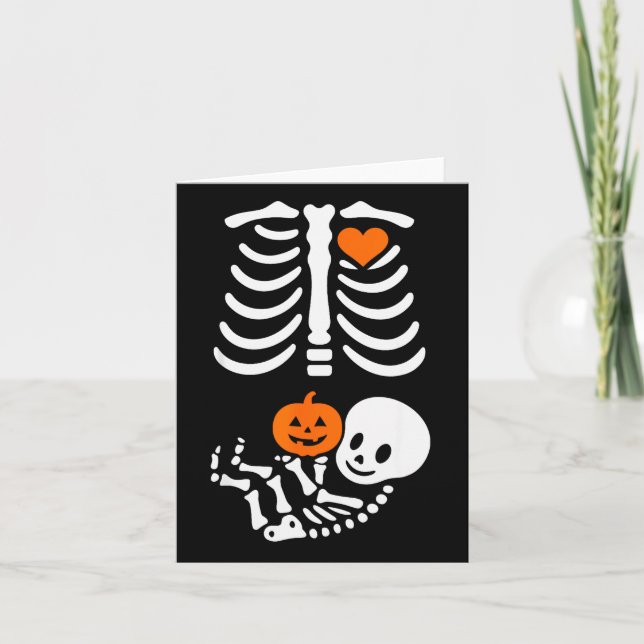 Tarjeta Pregnant Skeleton Baby Bump Funny Halloween Tee  (Anverso)