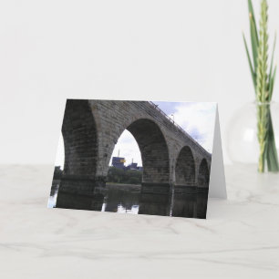 Tarjeta Puente de piedra del arco