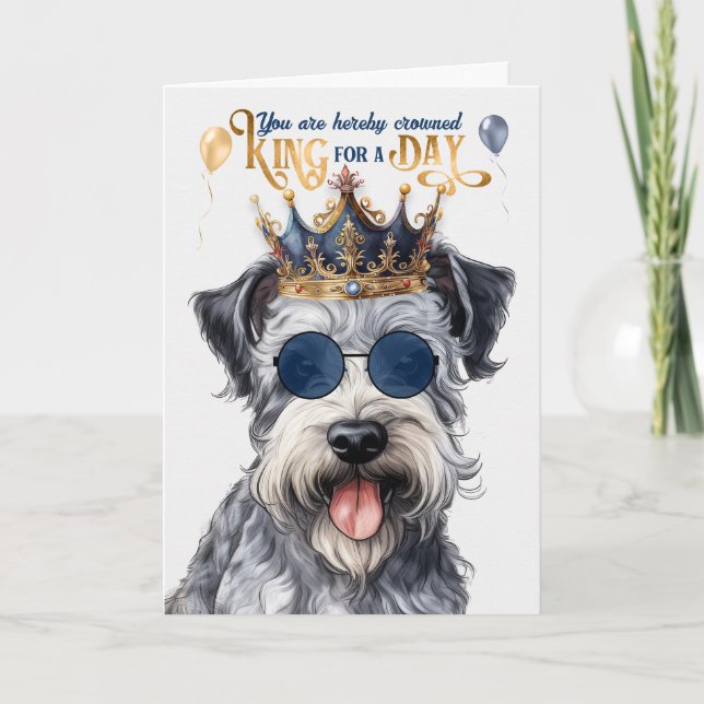 Tarjeta Pumi Dog King por un día divertido cumpleaños (Anverso)