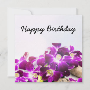 Tarjeta Purple Thai Orchid está en un cumpleaños de fondo 