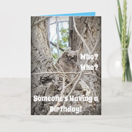 Tarjeta ¿Quién está teniendo un bebé búho en el árbol?