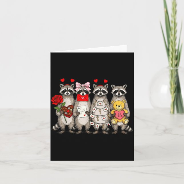 Tarjeta Raccoon Valentines Day Funny Feral Raccoon Love He (Anverso)