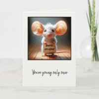 Ratón de cumpleaños con Rótulo de cartón