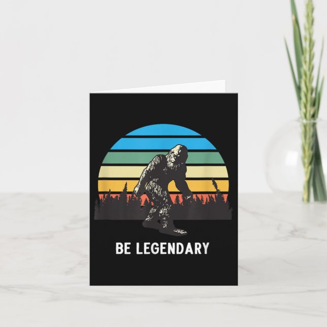 Tarjeta Retro Bigfoot Be Legendary Motivational  (Anverso)
