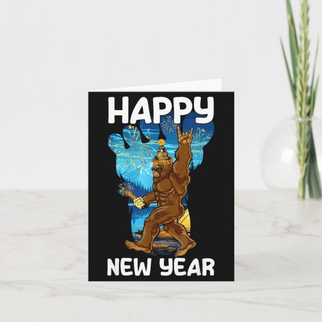 Tarjeta Retro Happy New Year 2026 Bigfoot Lovers New Years (Anverso)