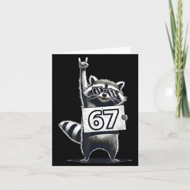 Tarjeta Retro Raccoon 67 Shirts Rock Music Men Kids Women  (Anverso)