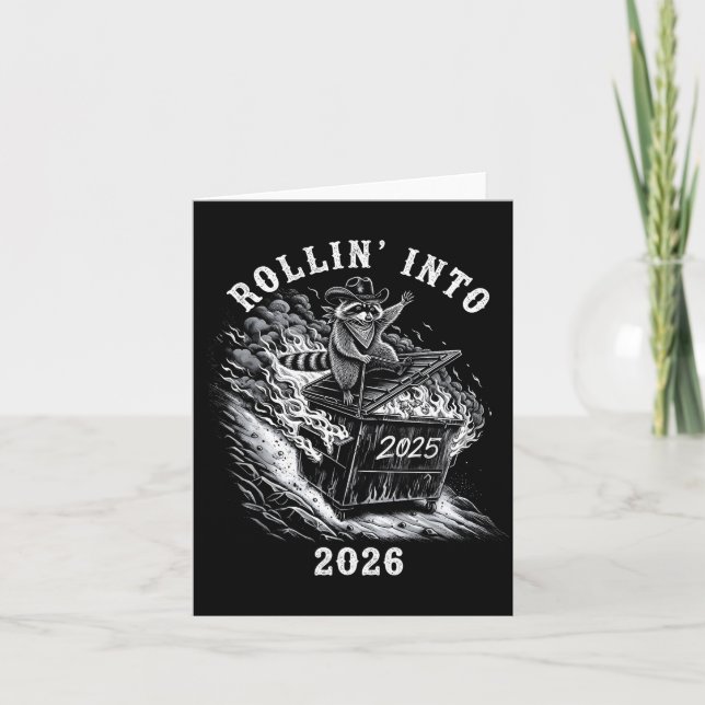 Tarjeta Rollin' Into 2026 Funny Cowboy Raccoon Happy New Y (Anverso)
