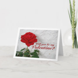 Tarjeta Rosa Roja contra pared blanca