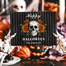 Tarjeta Rosas negros góticos y cráneo feliz Halloween