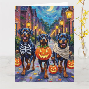 Tarjeta Rottweiler pidiendo dulces con disfraces de Hallow