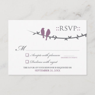 Tarjeta RSVP de Aves de Amor (púrpura y blanca)