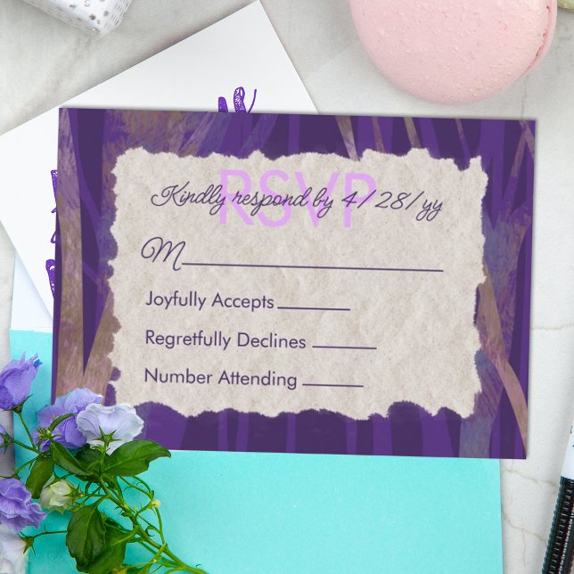 Tarjeta RSVP de Bat Forestal Púrpura de la Noche M (purple bat mitzvah rsvp card, trees forest, purple frame)