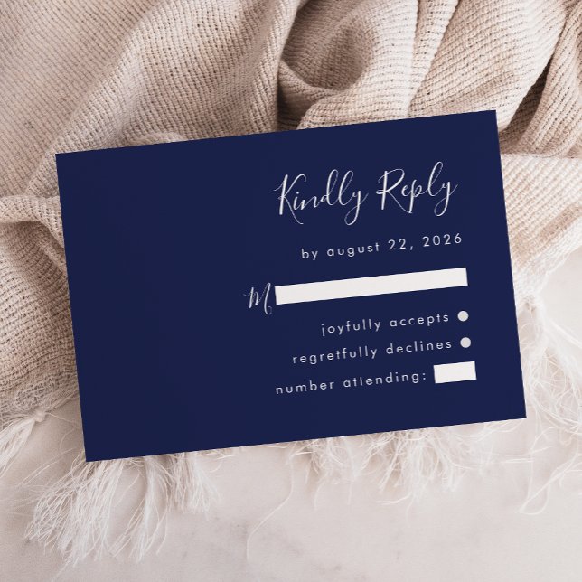 Tarjeta RSVP de boda azul de la Marina de Script M (Subido por el creador)