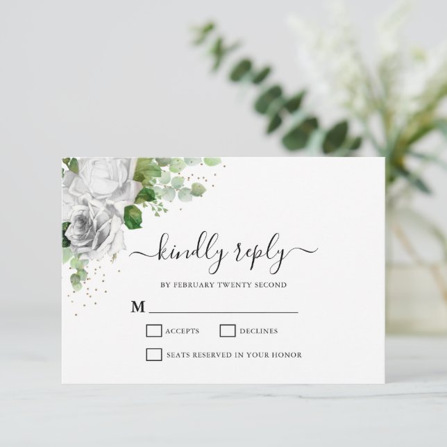 Tarjeta RSVP de boda de floral blanca y eucalipto (Anverso de pie)